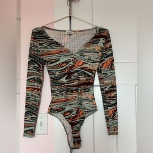 Long sleeve marble body suit